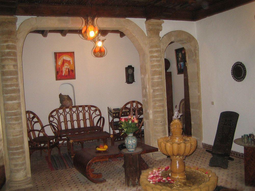 Caverne D'Ali Baba Эс-Сувейра Экстерьер фото