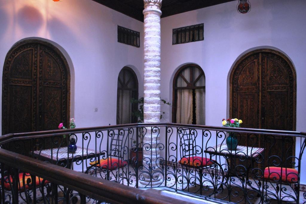 Caverne D'Ali Baba Эс-Сувейра Экстерьер фото